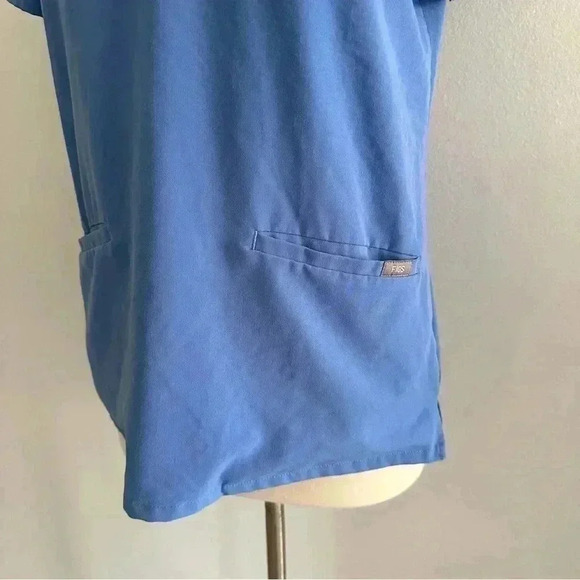 Figs Casma Three Pocket Scrub Top XS - Picture 3 of 7